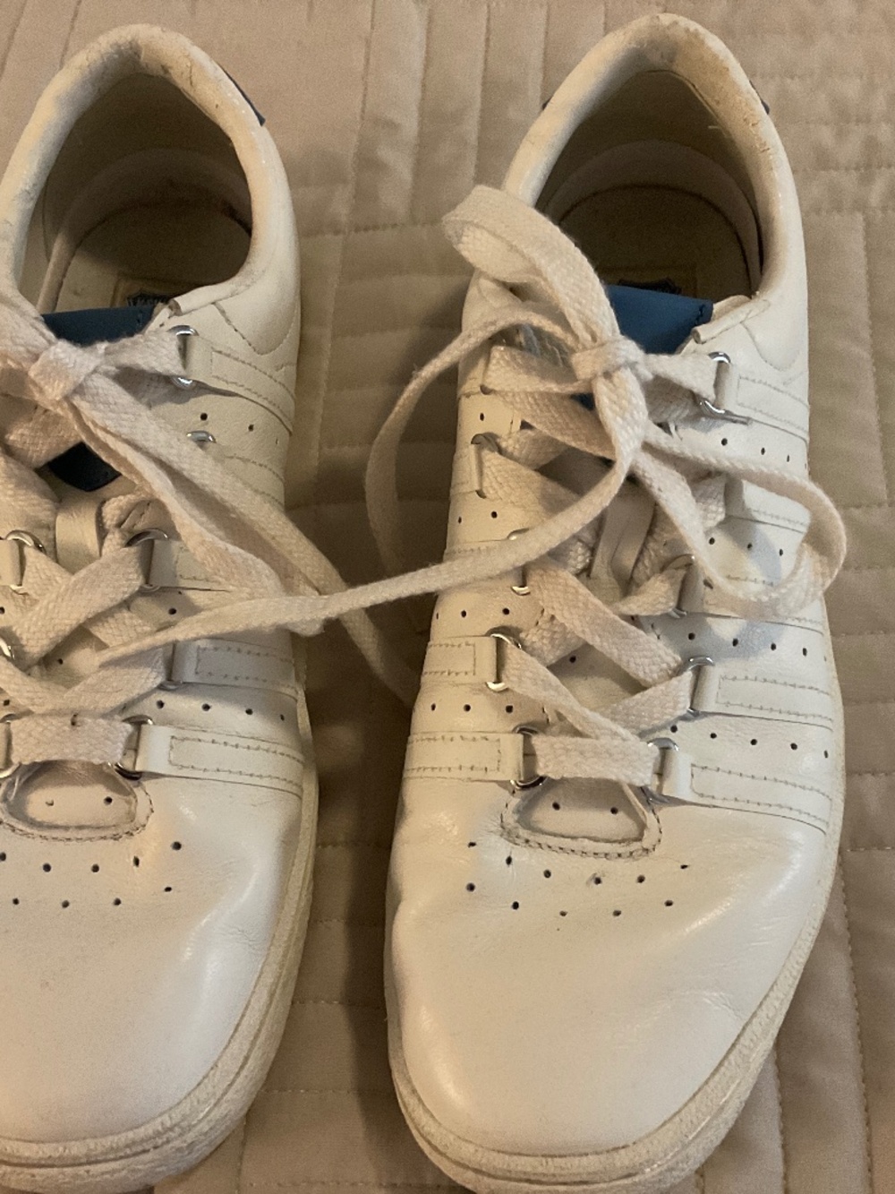 K-Swiss Classic white leather tennis shoe